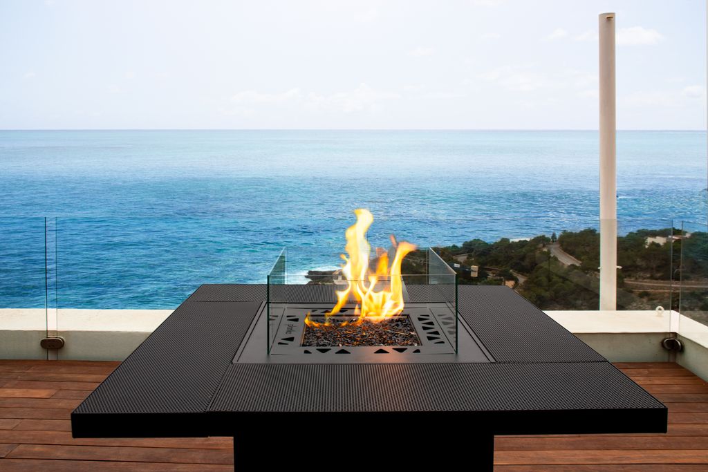 Square_table_Espana_2_A