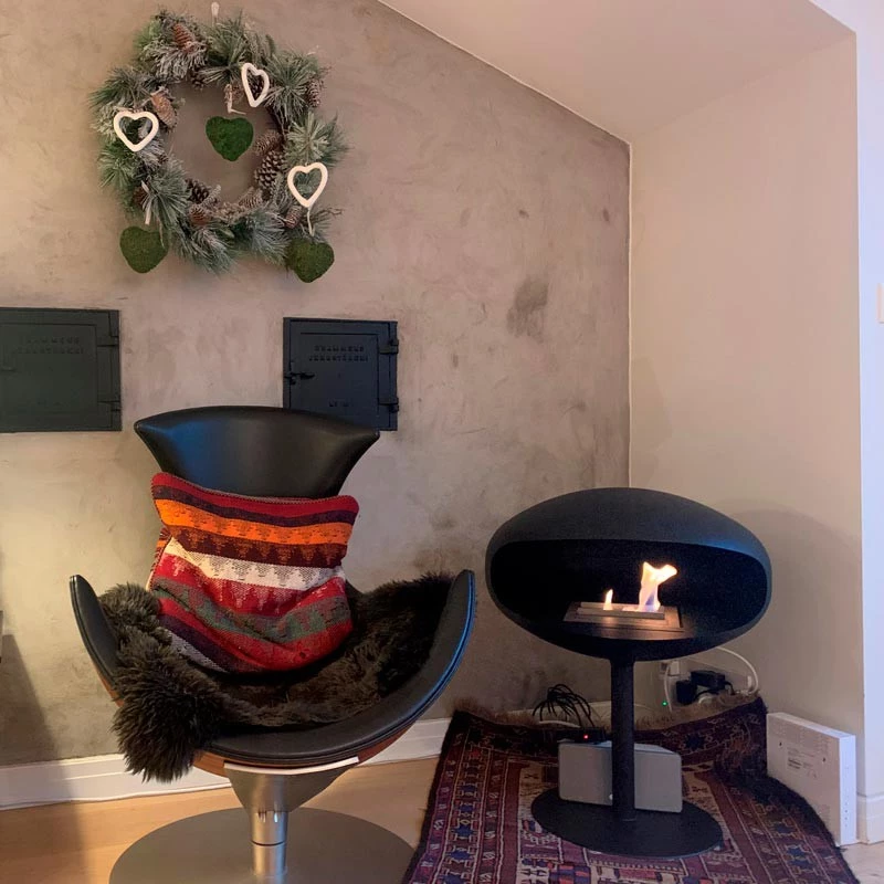 black-standing-cocoon-fires-customer-picture
